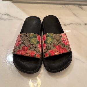 Gucci Slides